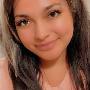 Meet your Posher, Ashlee